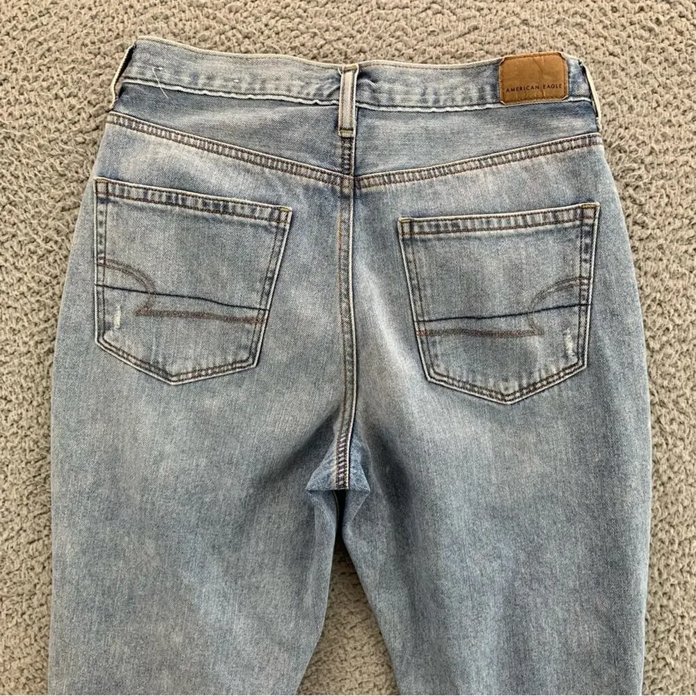 American Eagle Women's Ripped Mom Jean Distressed Jeans -  Size:  6 (Short) - Picture 4 of 15